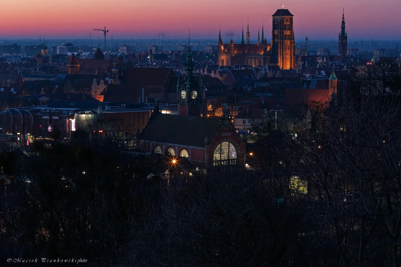 2992520-Widok-na-Glowne-Miasto-z-Gory-Gradowej.webp